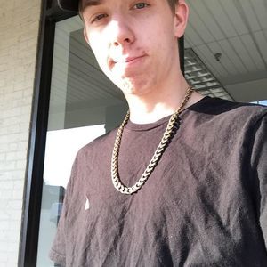 Meet your Posher, Travis